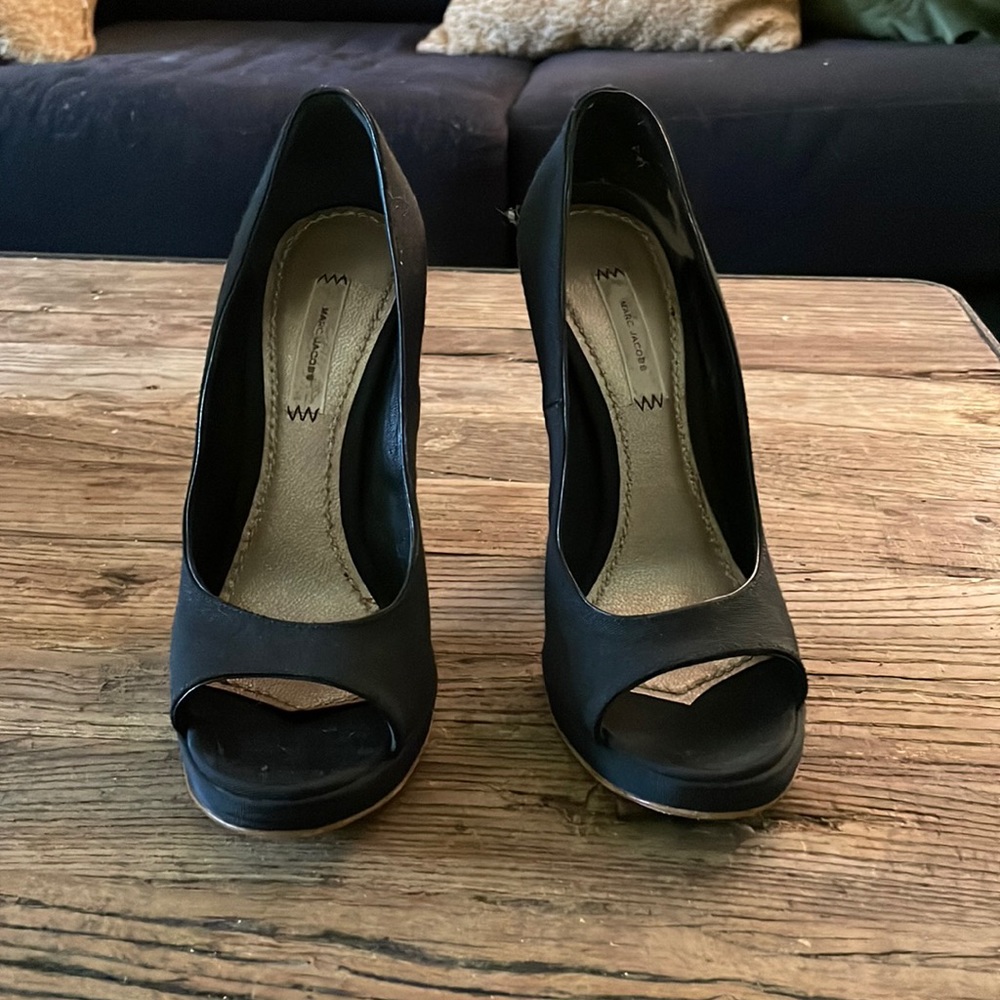 Marc Jacobs black peep toe heels!